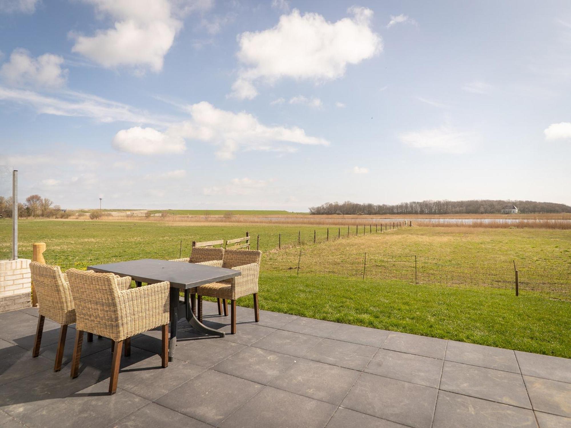 Great Farmhouse In De Cocksdorp With Garden エクステリア 写真